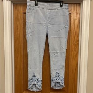 Chico's Light Blue Cropped Pants with Lace Accents